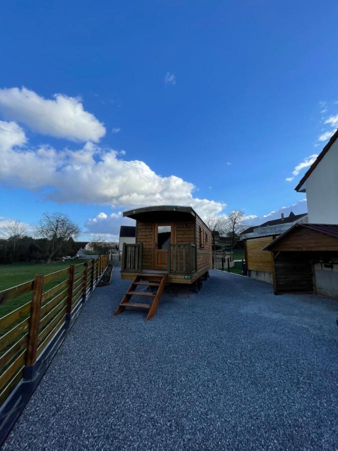 Fleury-la-Riviere Chez Celia, Roulotte En Champagneヴィラ エクステリア 写真